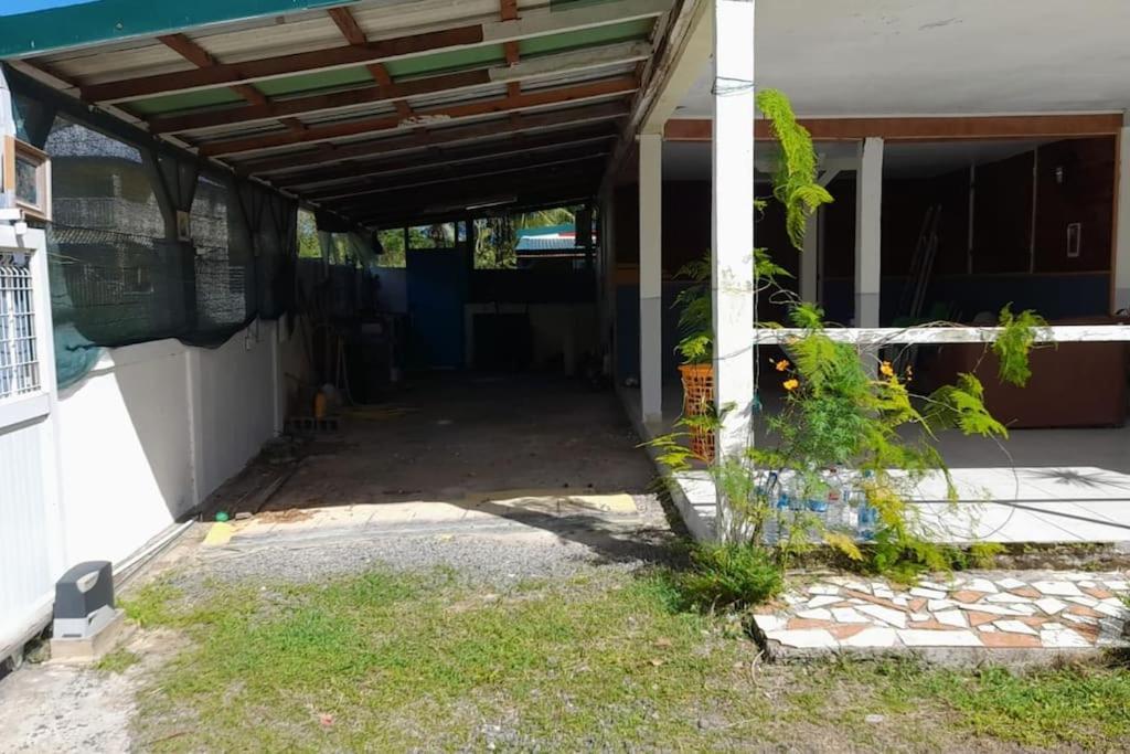 La Petite Maison, Spacieuse, Avec Jardin / Parking Sainte-Rose Exteriér fotografie